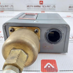 Johnson Controls P74Ba-10 Differential Pressure Control Switch 120-600 Vac
