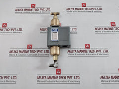Johnson Controls P70Ab-2 Pressure Control 20"/100 Psig 20.0 Amps 120V Ac