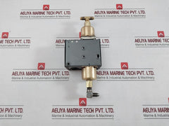 Johnson Controls P70Ab-2 Pressure Control 20"/100 Psig 20.0 Amps 120V Ac