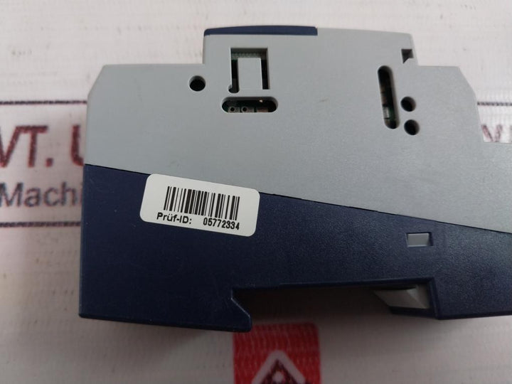 Jumo 701050/811-31 Digital Thermostat 10A 250VAC