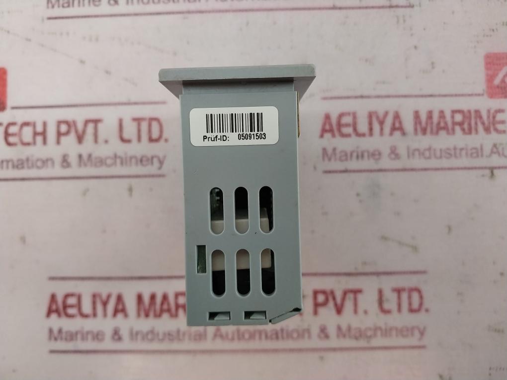 Jumo 701060/811-02 Thermostat Pt100 00438733 10A 250Vac