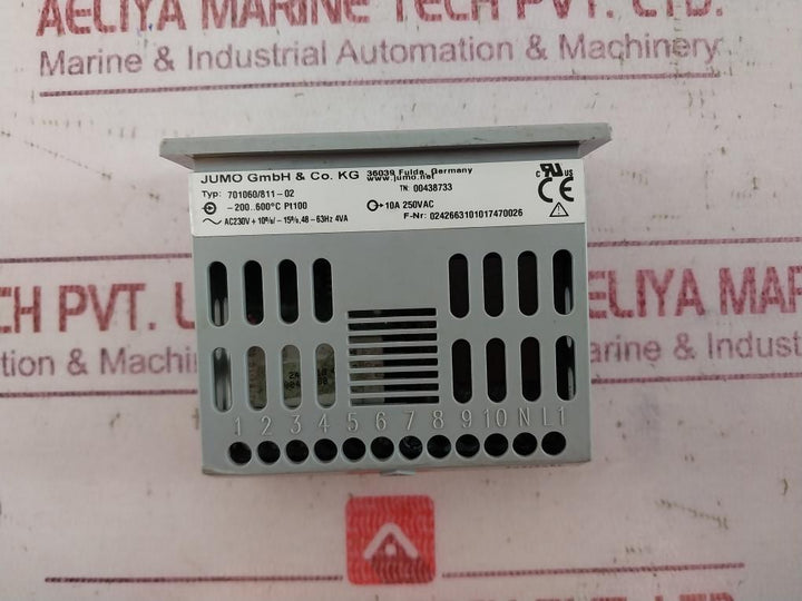 Jumo 701060/811-02 Thermostat Pt100 00438733 10A 250Vac