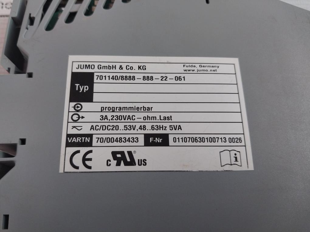 Jumo 701140/8888-888-22-061 Temperature Controller