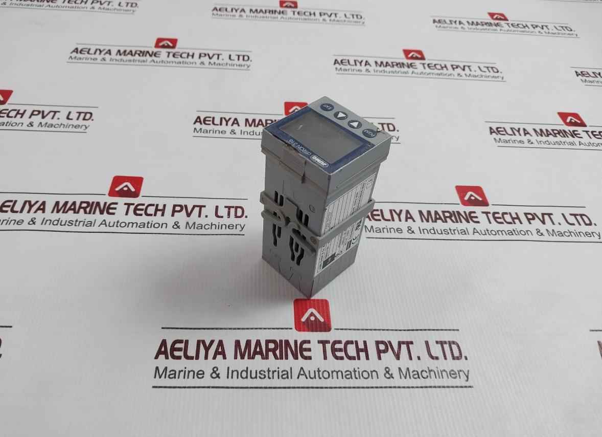 Jumo 703041/181-660-23/000 Temperature Controller 230Vac 3A Relais 48...63Hz 8Va