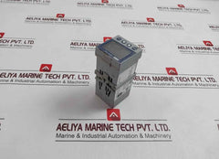Jumo 703041/181-660-23/000 Temperature Controller 230Vac 3A Relais 48...63Hz 8Va