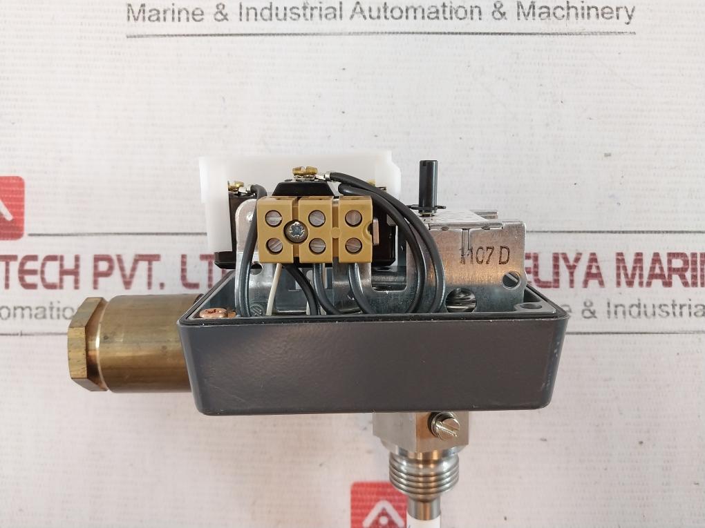 Jumo Aths-se-2 Surface-mounted Single Thermostat Ac 10(2)A 230V Tw89201 100-mm