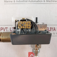 Jumo Aths-se-2 Surface-mounted Single Thermostat Ac 10(2)A 230V Tw89201 100-mm