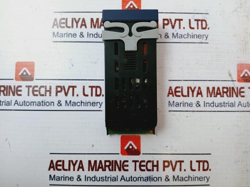 Jumo Di 32 Single Channel Digital Microprocessor Indicator 701530/888-23