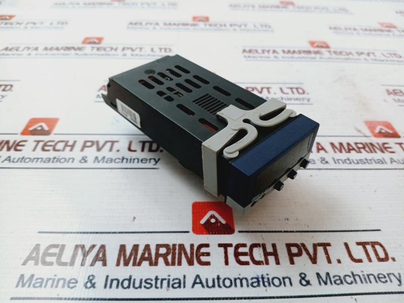 Jumo Di 32 Single Channel Digital Microprocessor Indicator 701530/888-23