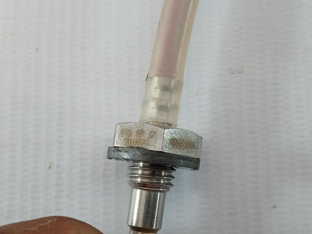 Jumo Screw-in Rtd Temperature Probe 3-meter 902050/10