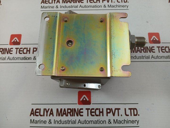 KPS-33-Pressure-Switch-0-3-5Bar-0-50Psig-1-02Kp-Cm2-Danfoss-210267-9