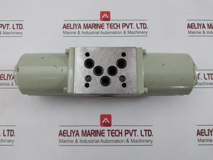 Kawasaki Rexroth Hydraulic Valve 4We10Gl-k10/Lg24Nd Dc24V