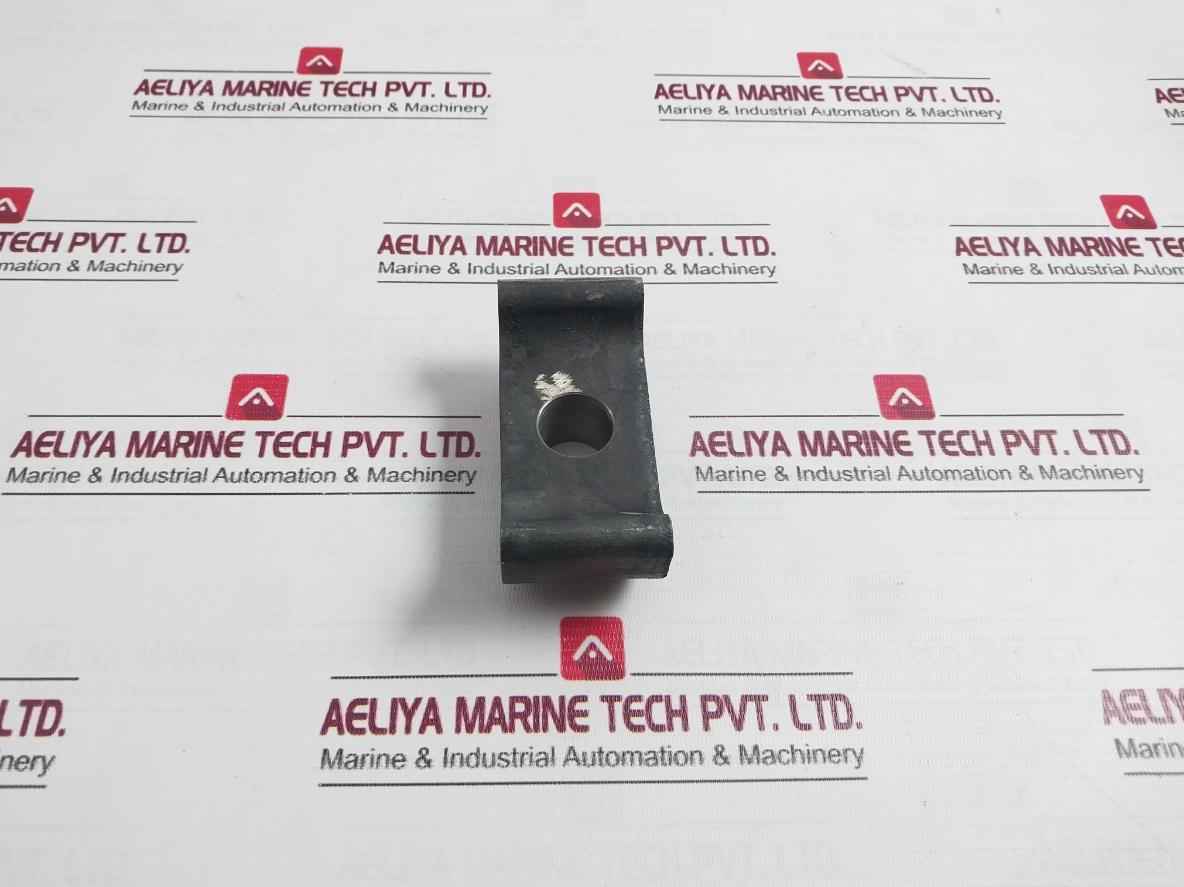 Kawasaki Ss400 Dog Stay For W.W Header Hand Hole Cover 1E,2E