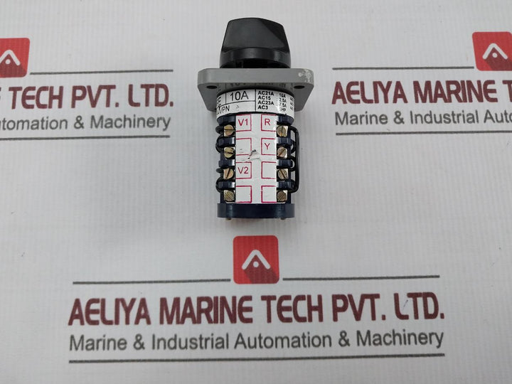 Kaycee 4S44Vpn Voltmeter Selector Switch 550V 10A 50Hz.