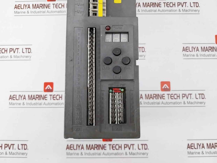 Keb 09.F0.R01-4012 3 Ph Variable Frequency Drive 380-480V 50/6Hz 2.8 Kva 4.1A