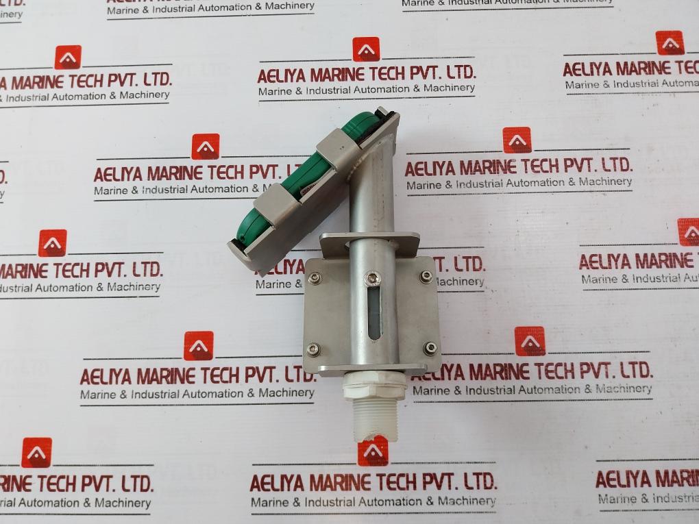 Kestrel 2000 Pocket Wind Meter 1803287 (Product Without Cell/Battery)