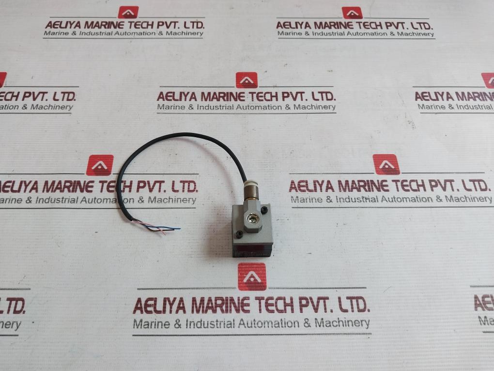 Keyence Ap-31 Pressure Sensor 5100481C 12-24Vdc 40V 100Ma Max