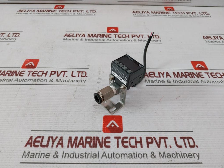 Keyence Ap-c30 Digital Pressure Sensor 12-24Vdc 8132610