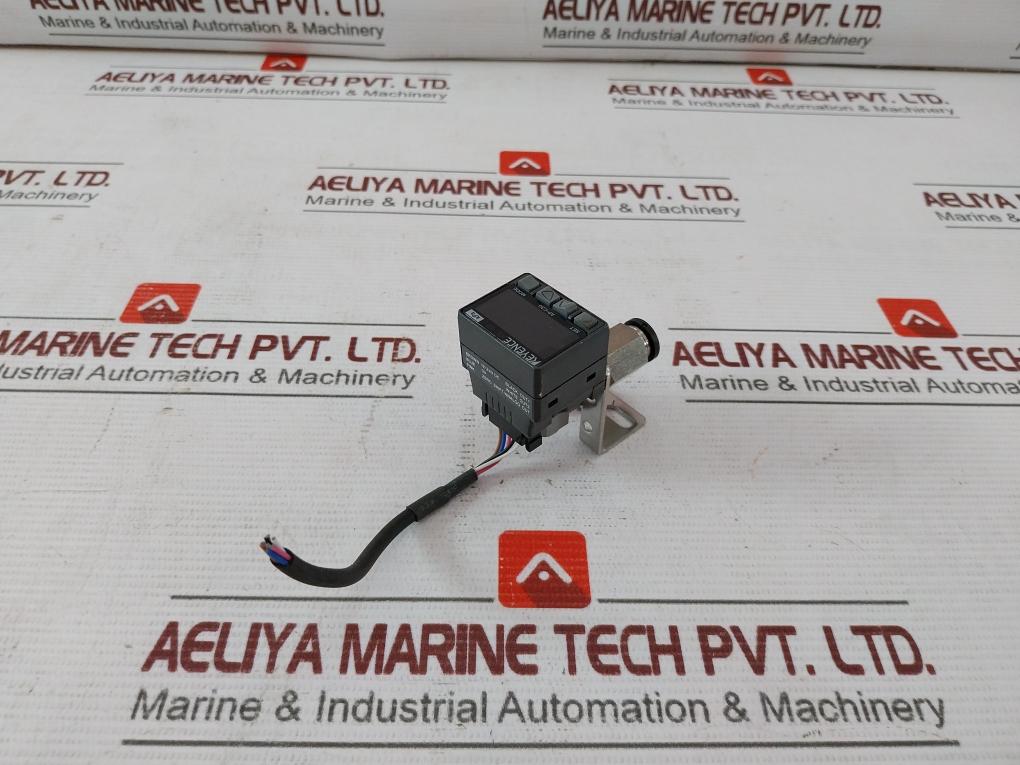 Keyence Ap-c30 Digital Pressure Sensor 12-24Vdc 8132610