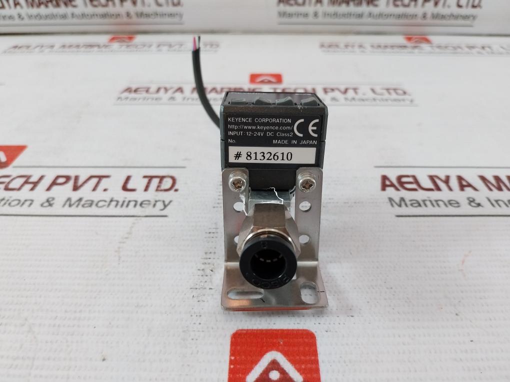 Keyence Ap-c30 Digital Pressure Sensor 12-24Vdc 8132610