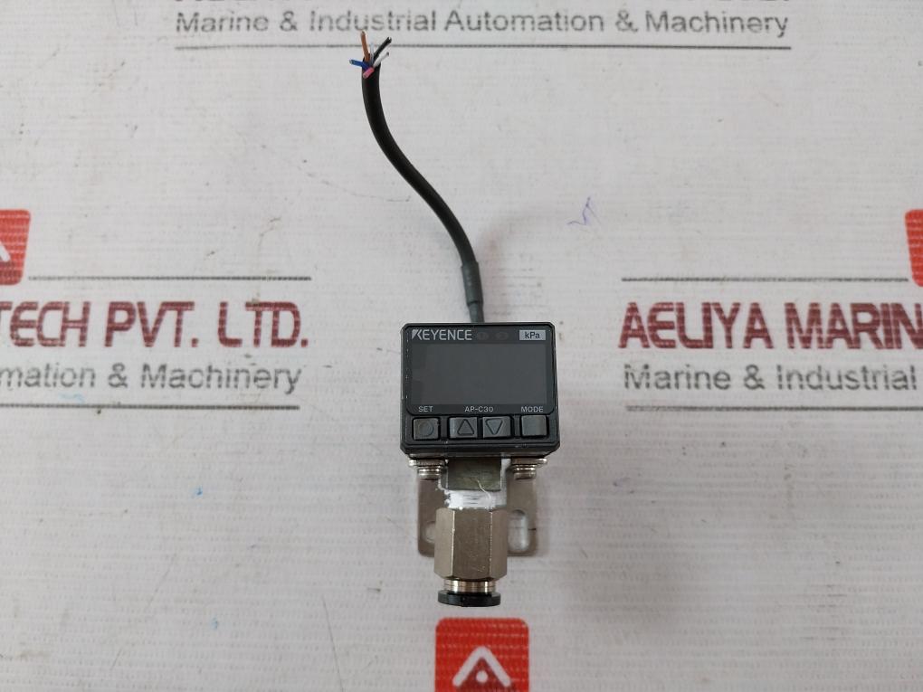 Keyence Ap-c30 Digital Pressure Sensor 12-24Vdc 8132610