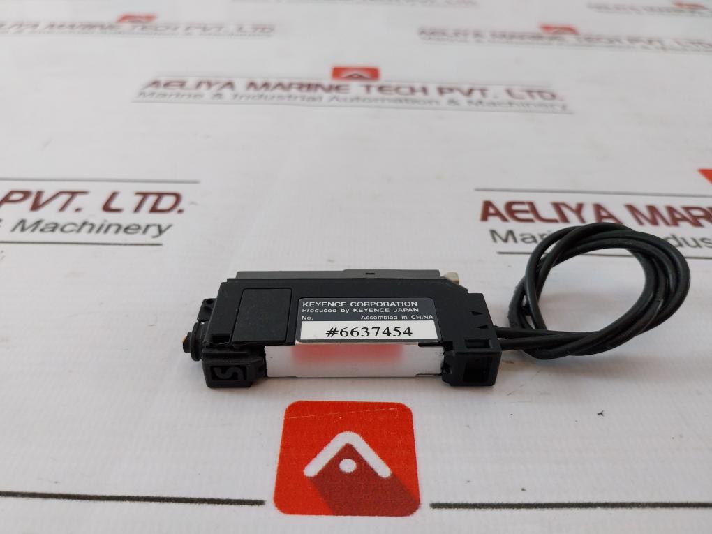 Keyence Fs-m1P Manual-calibration Fiber Optic Sensor 12-24V Dc