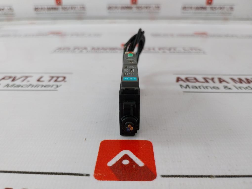 Keyence Fs-m1P Manual-calibration Fiber Optic Sensor 12-24V Dc