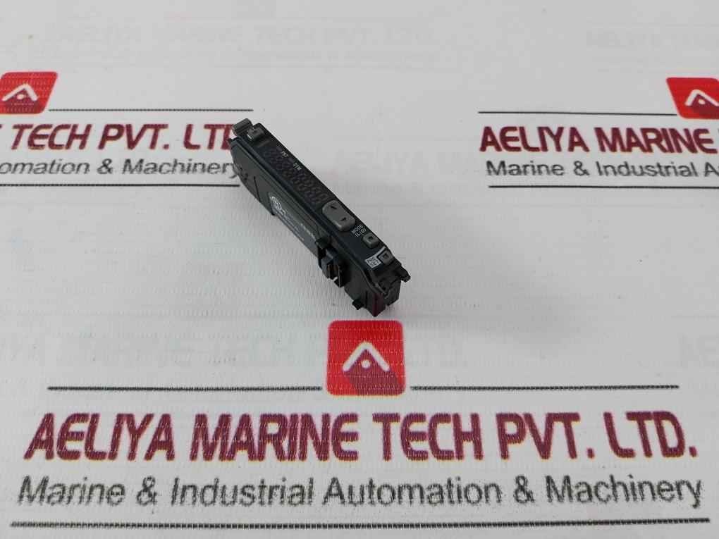 Keyence Fs-n10 Digital Fibre Optic Sensor