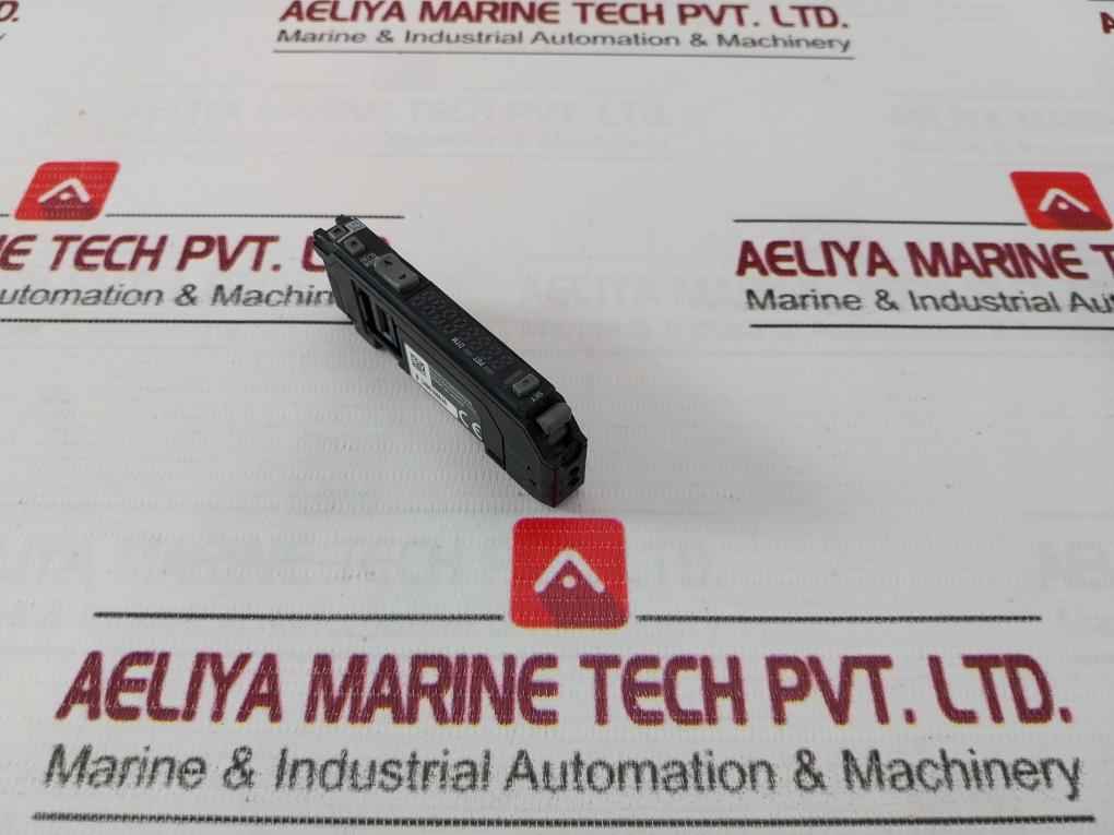 Keyence Fs-n10 Digital Fibre Optic Sensor