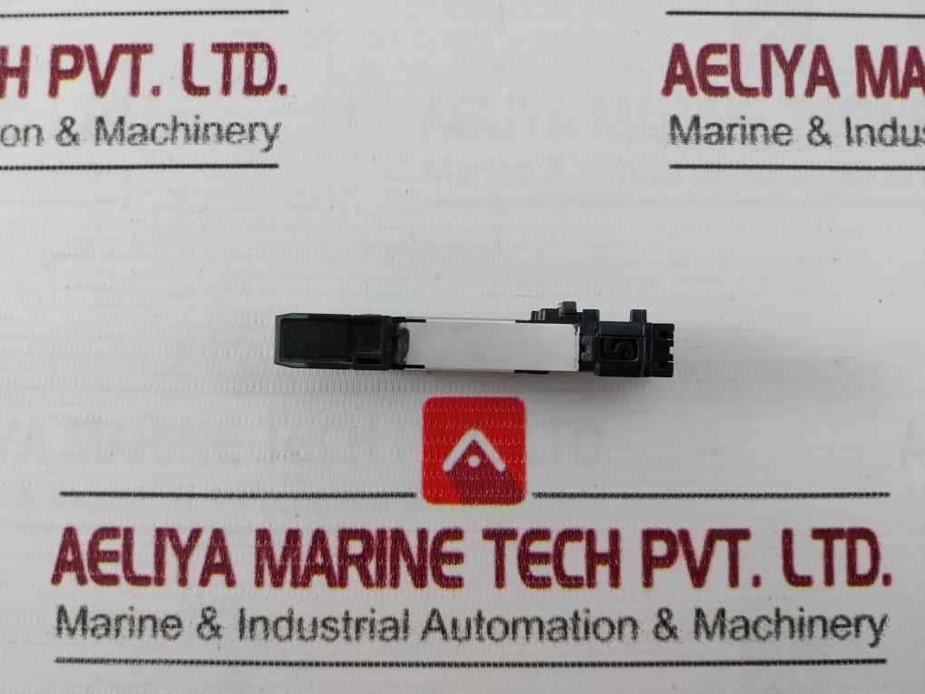 Keyence Fs-n10 Digital Fibre Optic Sensor