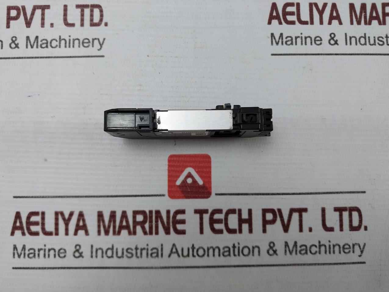 Keyence Fs-n10 Fiber Optic Sensor