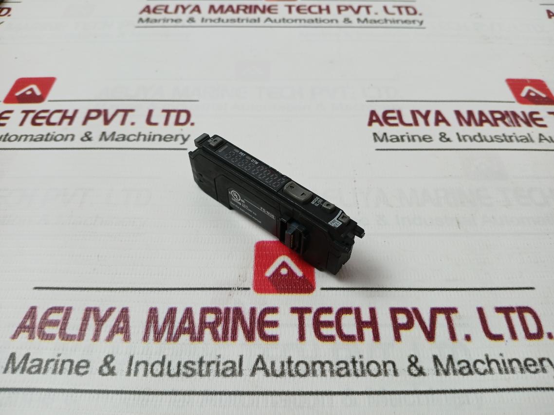Keyence Fs-n10 Fiber Optic Sensor Amplifier Fas07105208