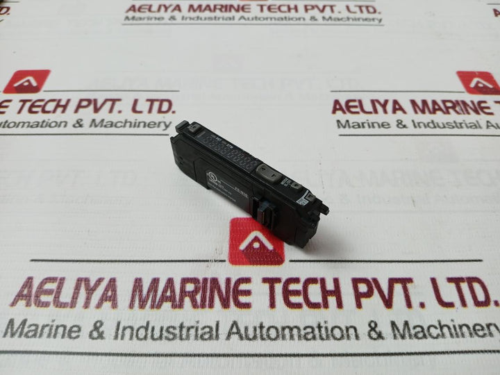 Keyence Fs-n10 Fiber Optic Sensor Amplifier Fas07105208