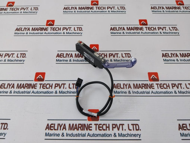 Keyence Fs-v21R Sensor Amplifier