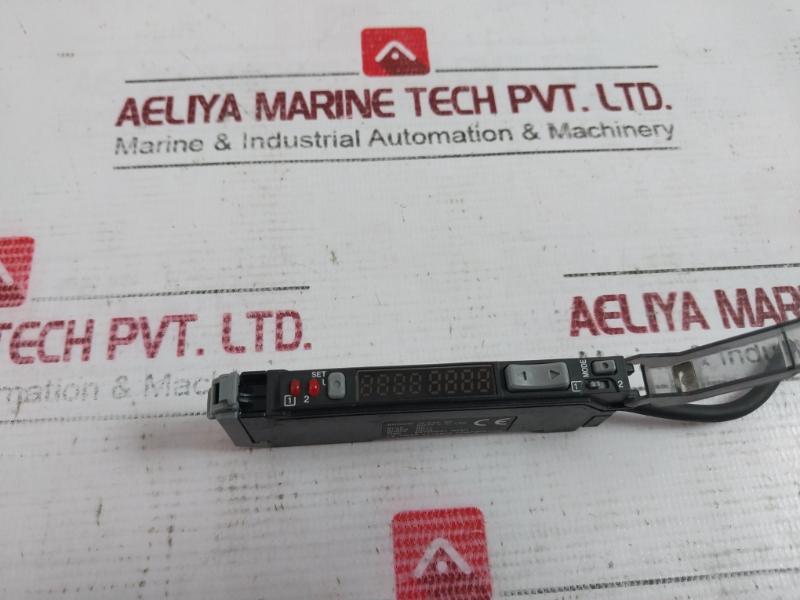 Keyence Lv-11Sap Laser Sensor Main Amplifier Unit 12-24Vdc