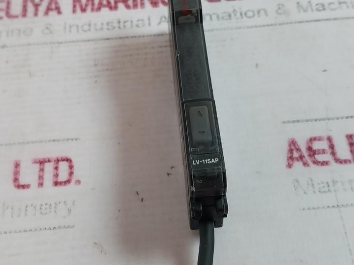 Keyence Lv-11Sap Laser Sensor Main Amplifier Unit 12-24Vdc