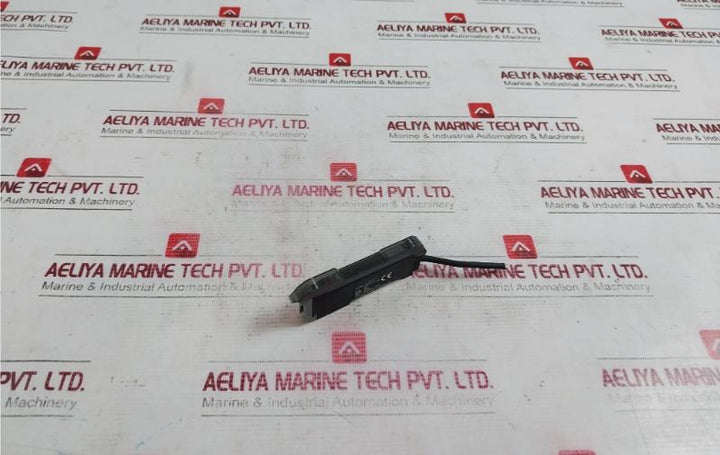 Keyence Lv-11Sap Laser Sensor Main Amplifier Unit 12-24Vdc