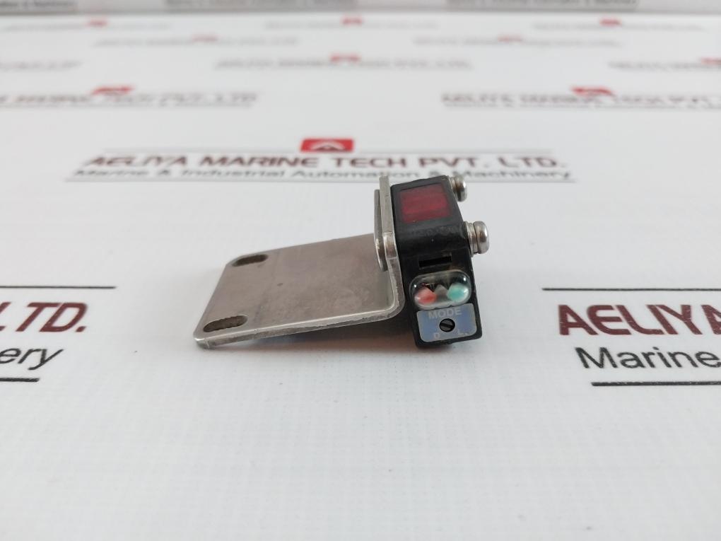 Keyence Pz2-51Pr Photoelectric Receiver Sensor 12-24V Dc 40V 0.1A