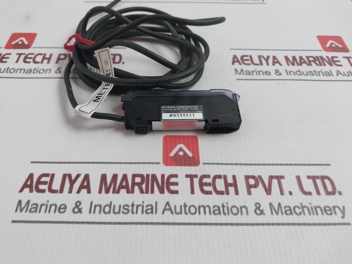 Keyence Fs-v31 Fiber Sensor Amplifier 12–24Vdc
