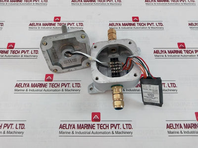Killark 794A Explosion Proof Box Heat Detector 5A 125Vac 315-049485 Rev O
