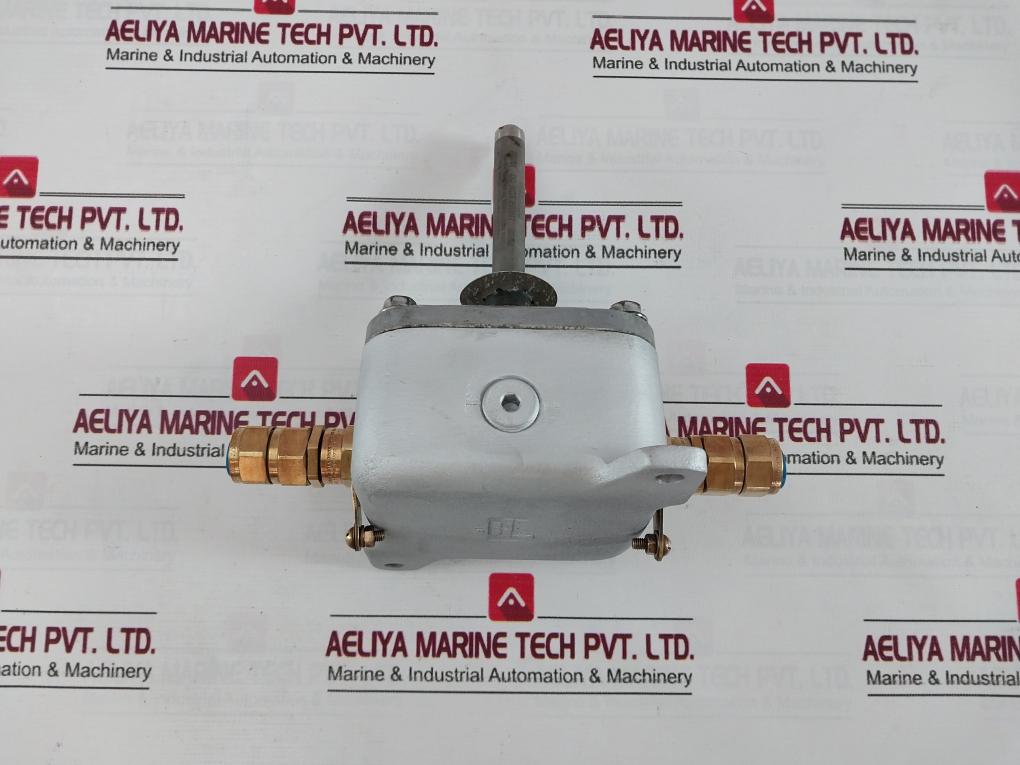 Killark 794A Explosion Proof Box Heat Detector 5A 125Vac 315-049485 Rev O