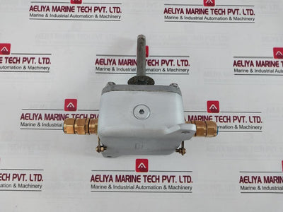 Killark 794A Explosion Proof Box Heat Detector 5A 125Vac 315-049485 Rev O