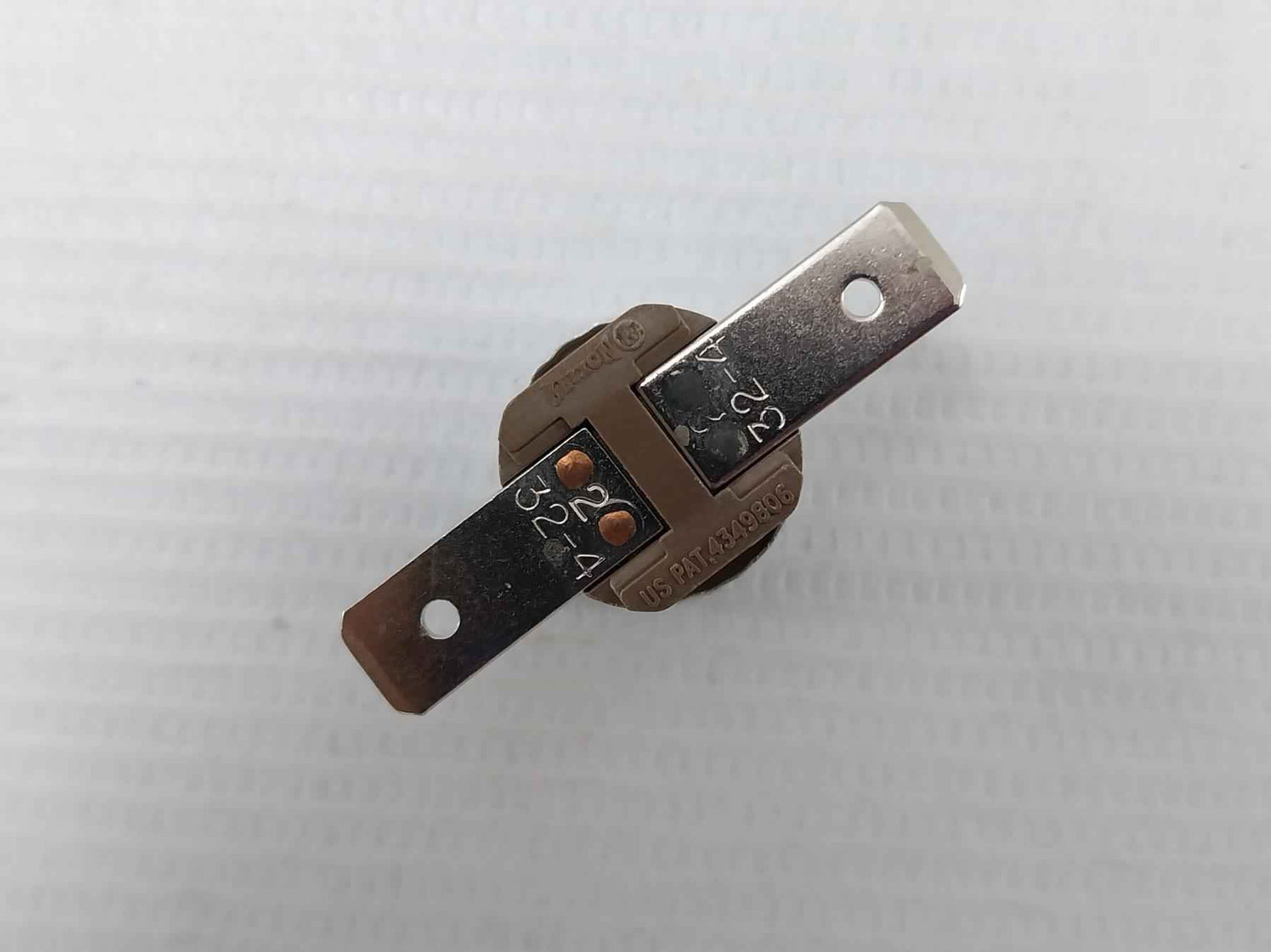 Klixon 1Nt01F-1626 Thermostat Us Pat 4349806