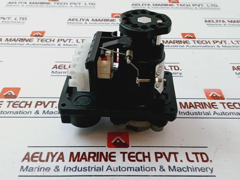 Klockner-moeller Mcs11 Pressure Switch 6,0 Bar 6,3 Bar 230V/2A