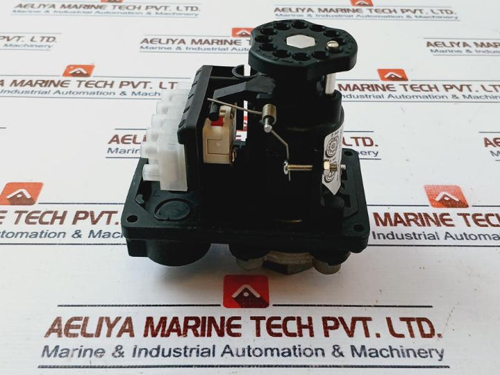 Klockner-moeller Mcs11 Pressure Switch 6,0 Bar 6,3 Bar 230V/2A