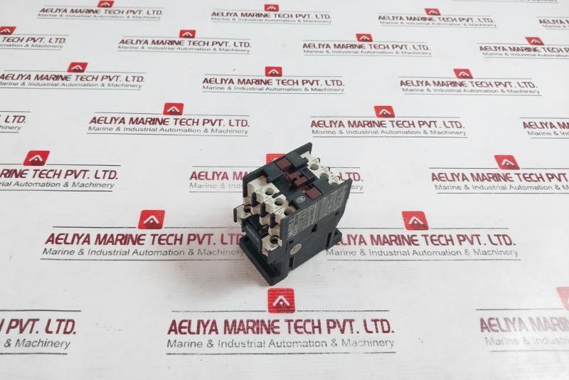 Klockner Moeller Dil00M Contactor 24V 50/60Hz Vde 0660