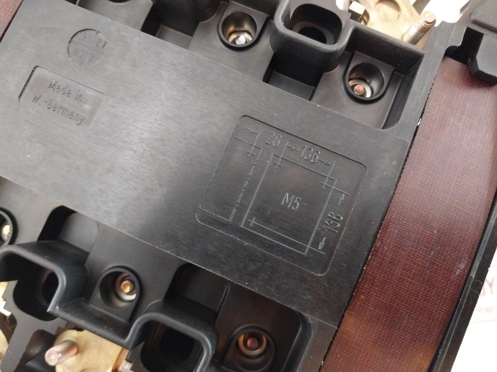 Klockner Moeller Dil 4-22 Contactor Relay Motor Starter