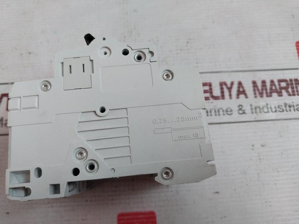 Klockner Moeller Fazn C10-3 Miniature Circuit Breaker 5Ka-277/480Vac 1298D0900