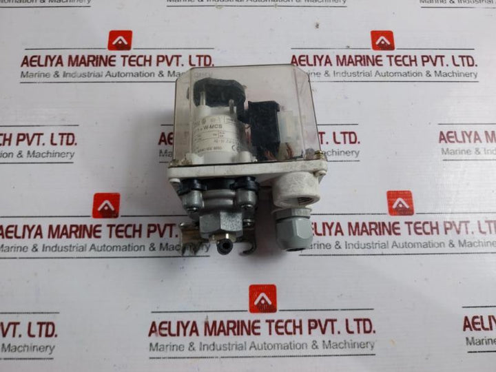 Klockner Moeller Mcs11+W-mcs Pressure Switch Ac-15 230V/2A