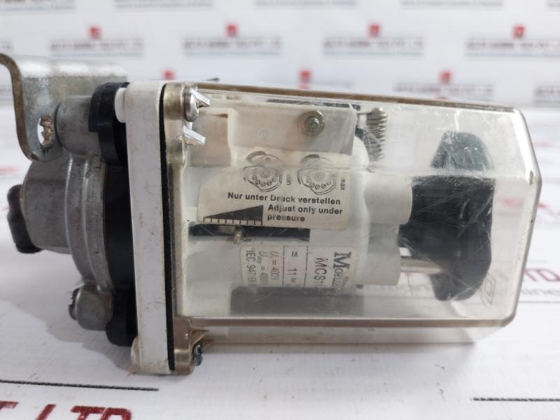 Klockner Moeller Mcs11+W-mcs Pressure Switch Ac-15 230V/2A